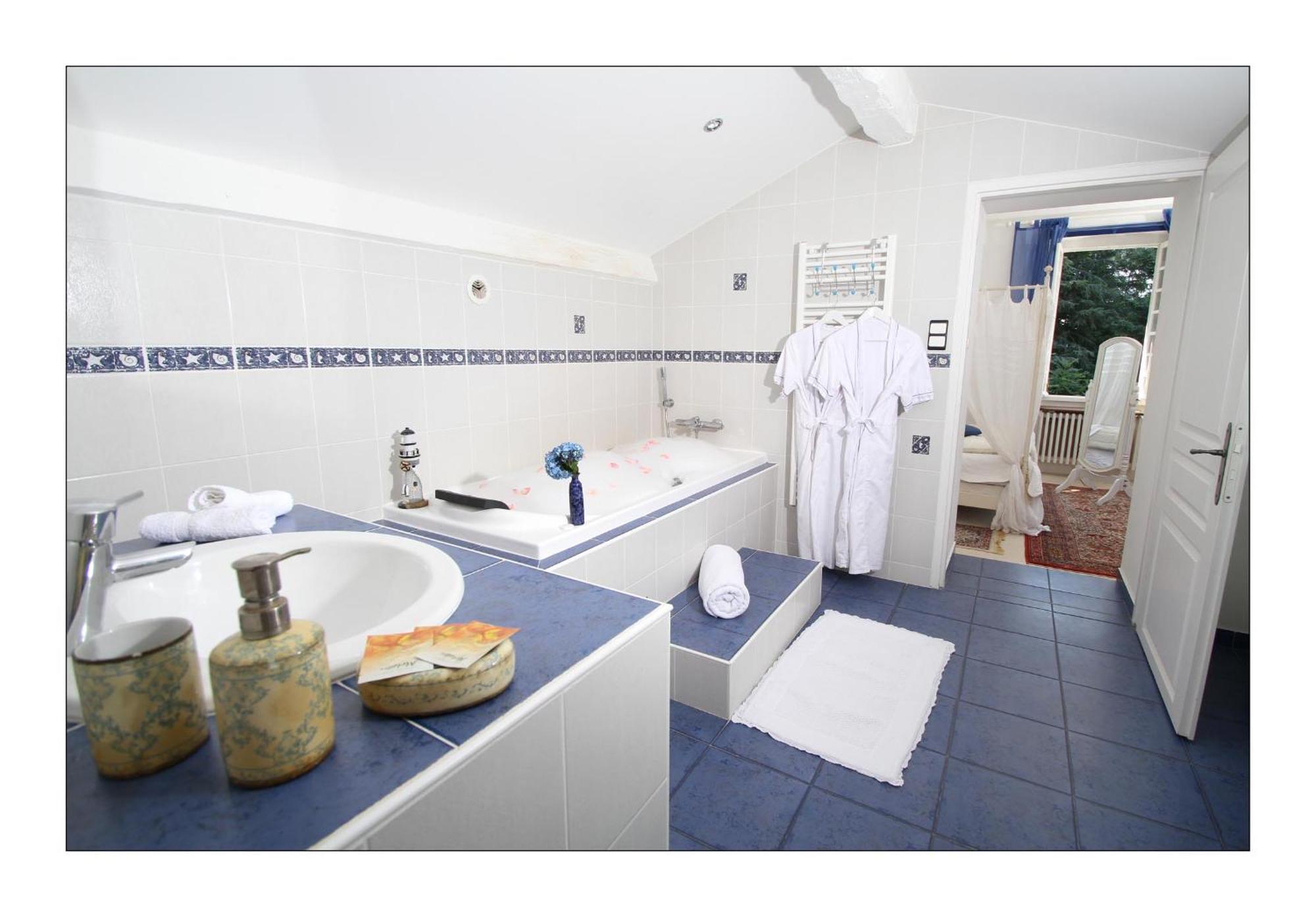 Villa Aimee Luxury Apartments With Heated Pool Vals-les-Bains Cameră foto